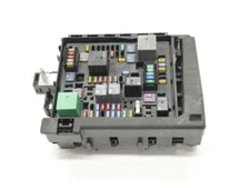 2019-2020 BUICK ENCLAVE ENGINE WIRING HARNESS FUSE JUNCTION BLOCK BOX OEM