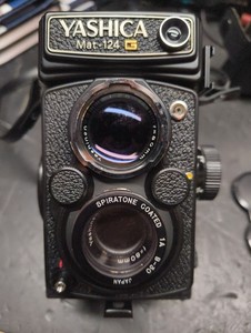 Yashica Mat 124g | eBay
