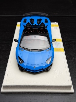 Lamborghini Aventador SV Roadster (Blue) [MakeUp Eidolon] 1/18