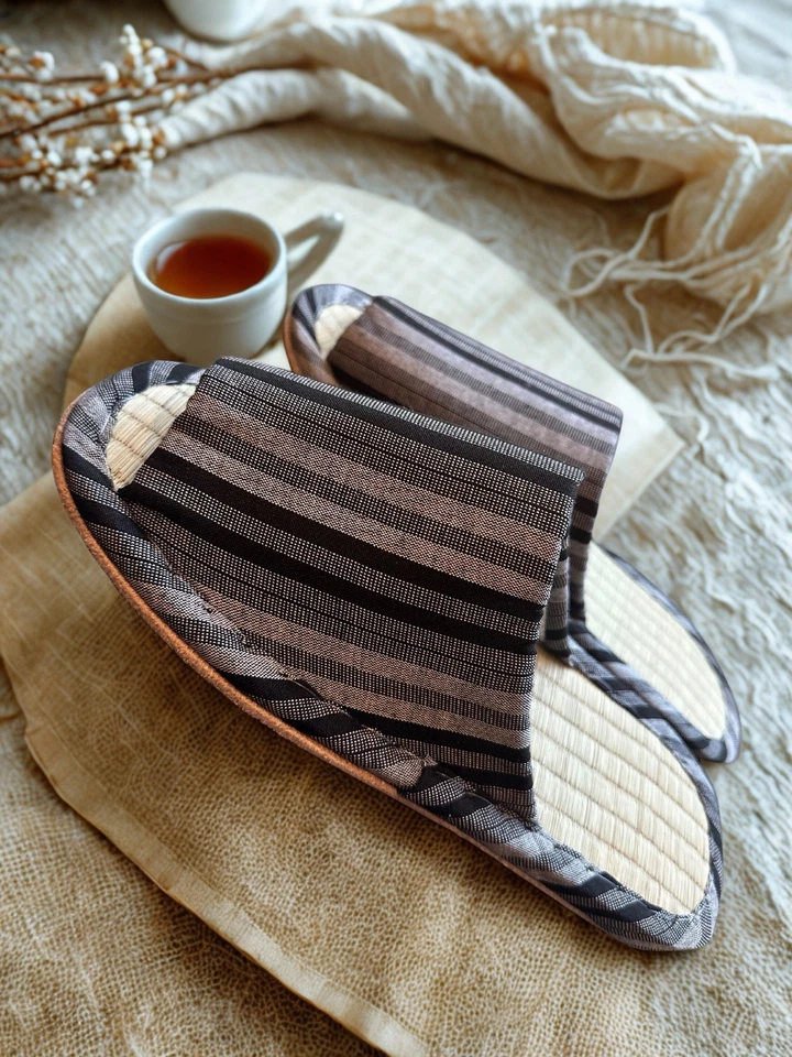 ZAPATILLAS TRANSPIRABLES BAMBÚ RAYAS Foto 2 de 4