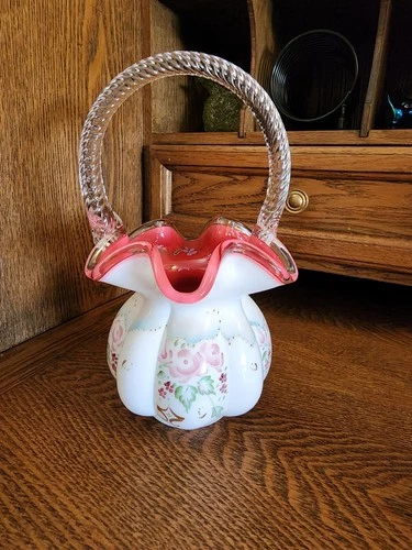 Fenton - 1999 Roses on Peach Crest Connoisseur Collection Basket #221 of 1750