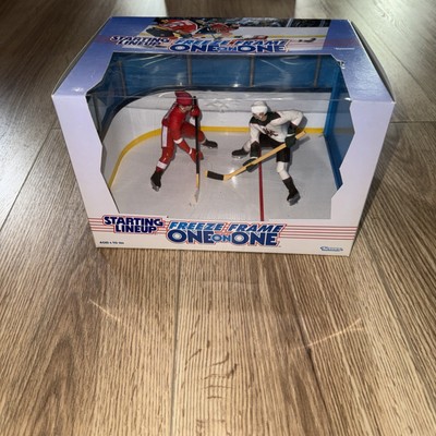 1997 Kenner Starting Line Up Freeze Frame One On One Roenick & Yzerman