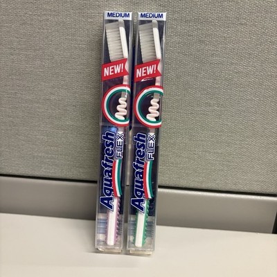 Aquafresh Direct FLEX NECK Toothbrushes, Medium Bristles 2ct | Vintage