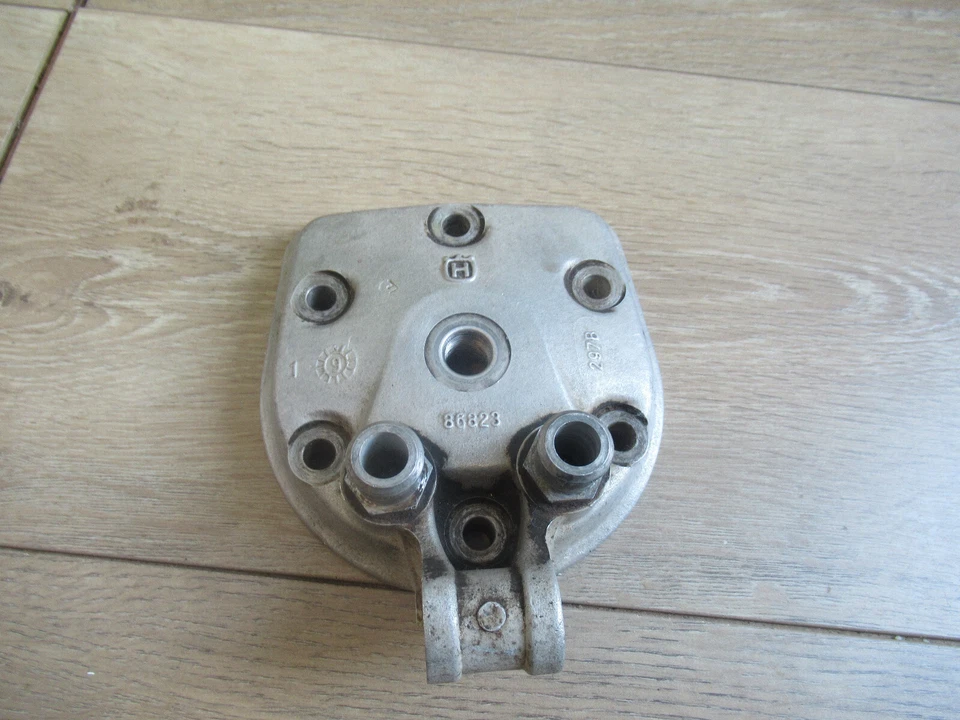 WR 250 HUSQVARNA 2000 WR 250 HUSQVARNA 2000 CULATA Foto 3 de 4