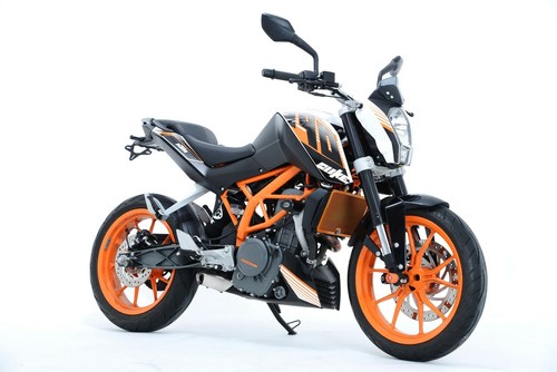 R&G KENNZEICHENHALTER KOMPATIBEL FÜR KTM 125 DUKE 2016 LP0138BK SCHWARZ - Bild 7 von 7