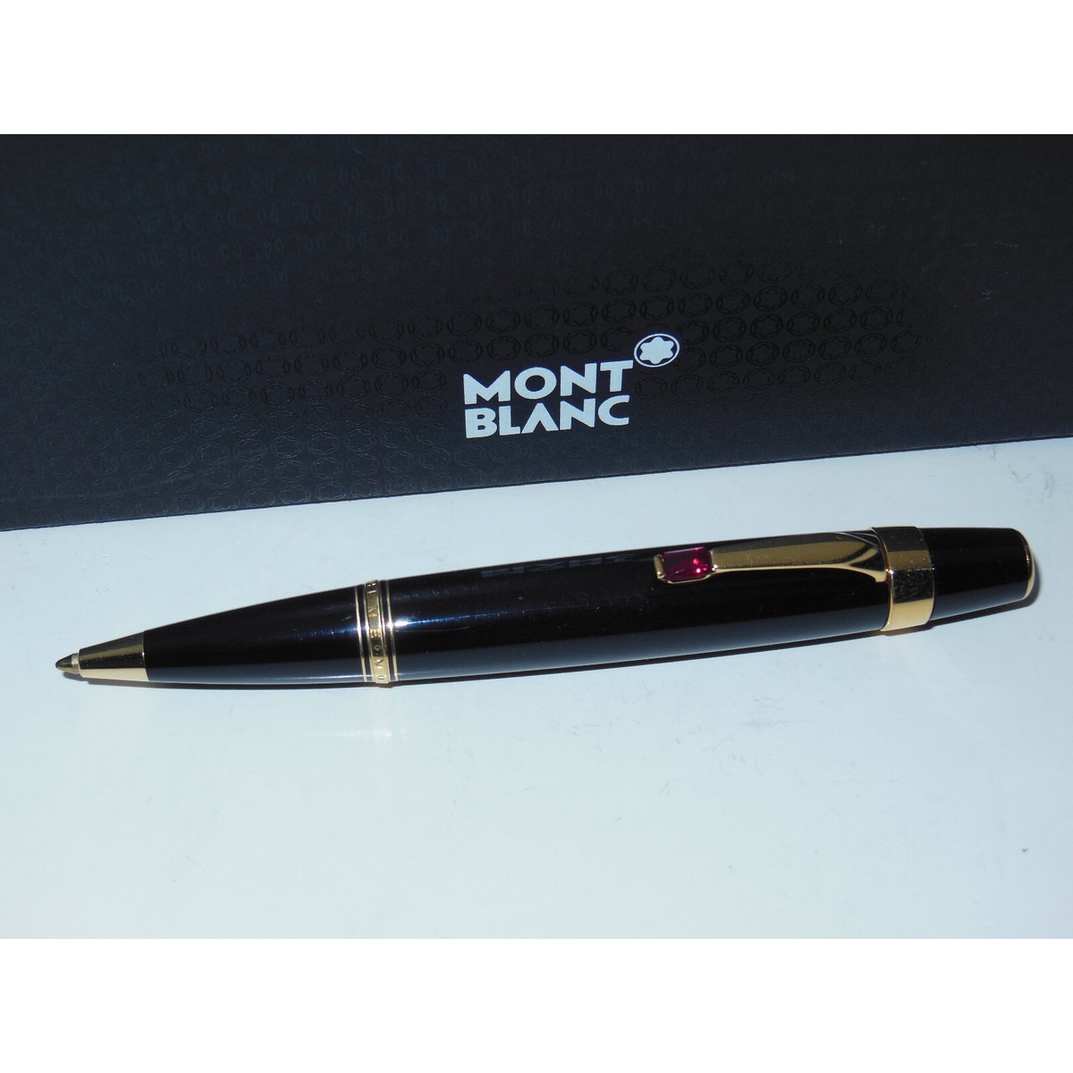 Demo/Blem* Montblanc Boheme Rouge Gold/Black/Red Ruby Ballpoint
