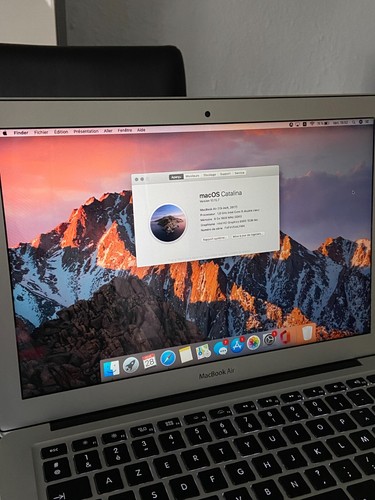 💻 Apple MacBook Air 13" 2017 (Intel Core i5 1,8 GHz 8 Go 128 Go SSD) - Photo 3/10
