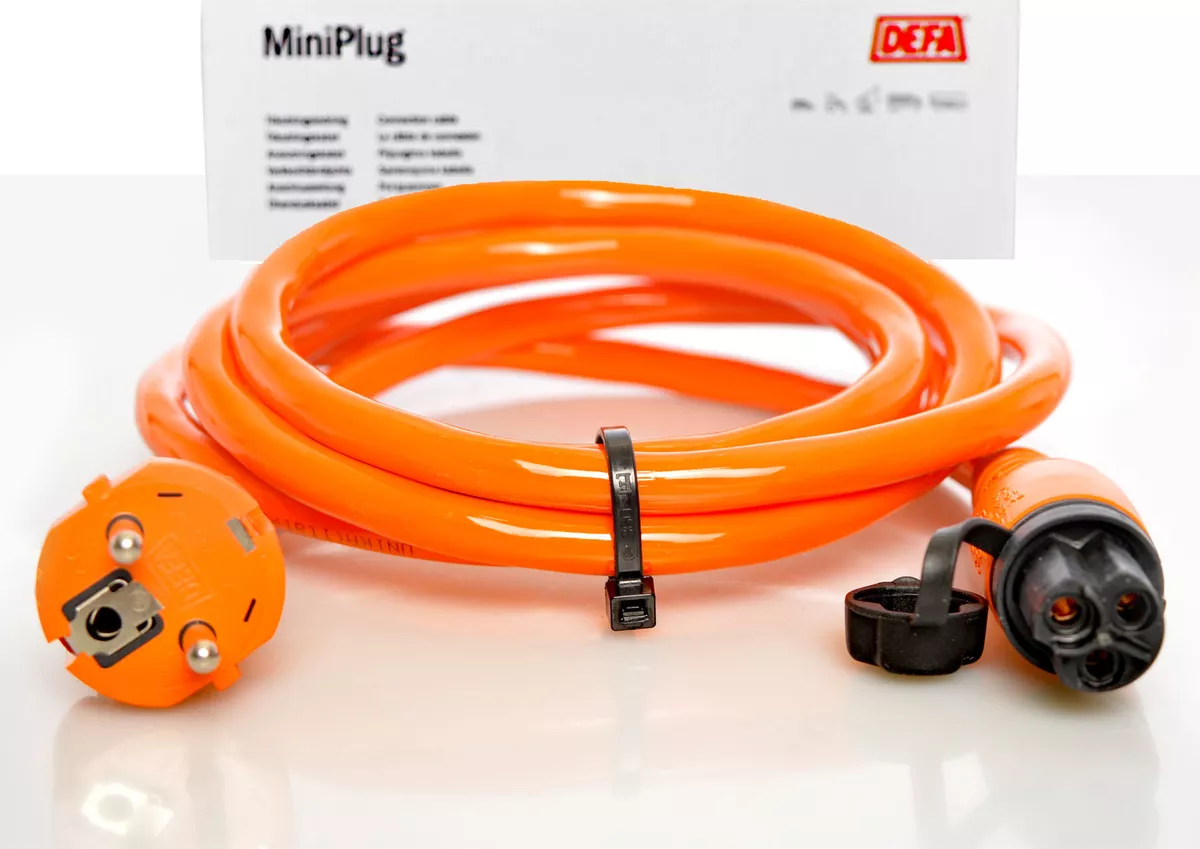DEFA 460960 Anschlusskabel Außen + Stecker Orange Verstärkt 2,5m 230V  HeavyDuty