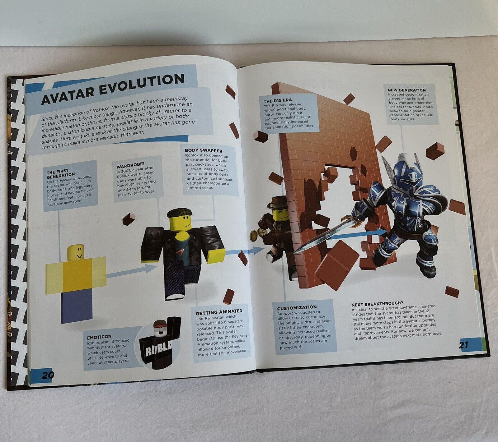 Inside the World of Roblox: Official Roblox Books (HarperCollins