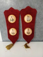 Antica Coppia Quadretti Ritratto Donne Nobili in Velluto Rosso Vintage