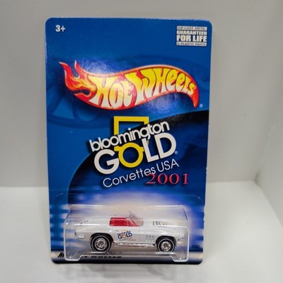 Hot Wheels Corvette C2 Sting Ray 2001 Bloomington GOLD 1:64 Diecast White