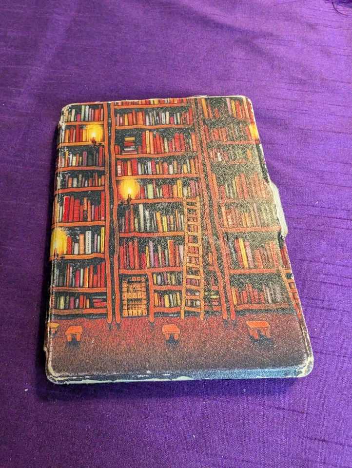 Amazon Kindle 8th Generation 6" 4GB Wi-Fi eBook Reader SY69JL , read details - Image 3 of 4