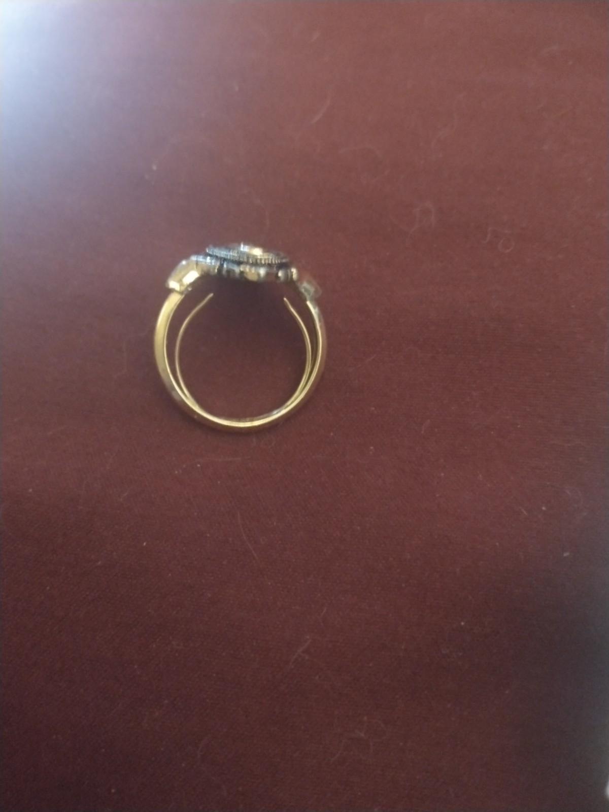 Avon Kensington Ring 1976 Vintage Size 7-8 Gold Tone Ring Adjustable