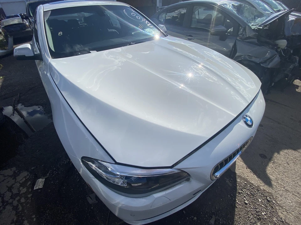 (SOLO PICKUP LOCAL) 11 12 13 14 15 16 BMW 528I Capó Foto 3 de 4