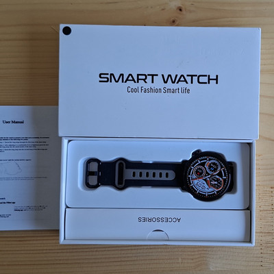 Smartwatch Fitness Tracker schwarz Silikonarmband 45mm iOS/Android inkl. Zubehör