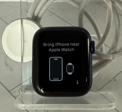 Apple Watch Series 6 40mm Blue Aluminum Case GPS Unlocked Smartwatch #H109