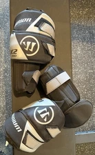 Hockey Ice Goalie warrior ritual goalie equipment Knee Pads. Rx2