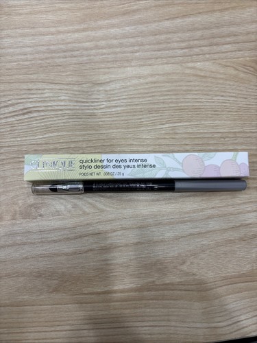 Clinique Quickliner for Eyes Intense w/Smudger-Pick Shade-New in Box - Picture 2 of 3
