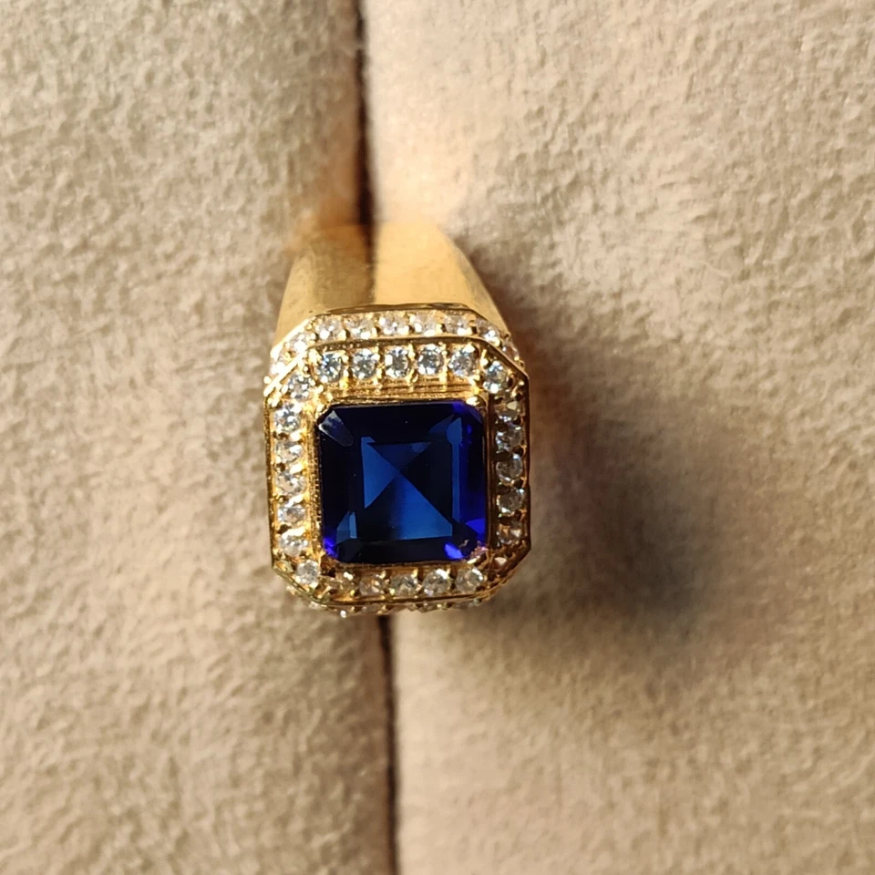 Кольцо мужское из чистого желтого золота 14 карат с натуральным синим сапфиром изумрудной огранки 4 карата - Изображение 4 из 4