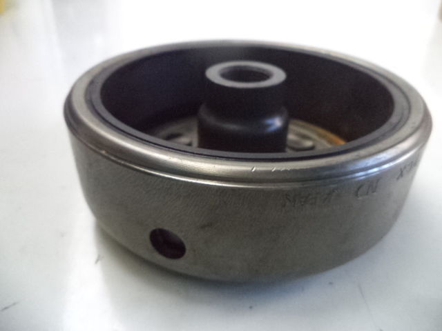めんたん 1983-85 Kawasaki ZX750 GPZ ZX 750 Magneto Flywheel