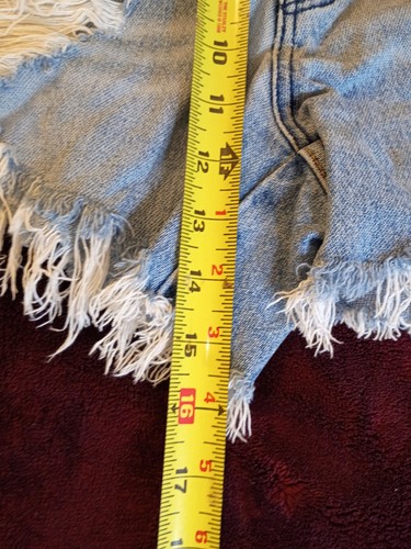 Pantaloncini donna denim Rapanui taglia 30 lavaggio leggero invecchiato orlo sfilacciato - Foto 6 di 11
