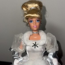 Vintage Mattel 1996 Disney Cinderella Holiday Princess Doll 16090