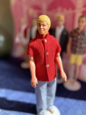 CHEMISE ROUGE GOING BOWLING KEN VINTAGE MATTEL COLLECTION BARBIE SANS LA POUPÉE - Photo 1/4
