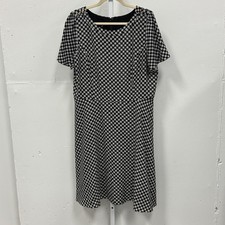 Talbots Black White Geometric Floral Dot Fit Flare Dress Button Shoulder Size 16