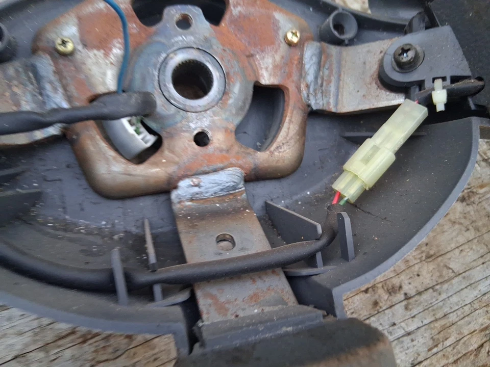 Camioneta Toyota SR5 89-95 / 4Runner 3 radios volante gris con crucero? Foto 4 de 4