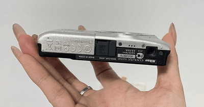 Nikon CoolPix S2700 Silver 16.0MP 4x Digital Zoom 95% NEW English