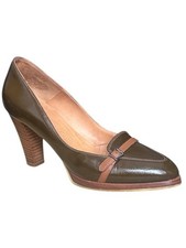 Salvatore Ferragamo Vintage Strap Detail Pumps in Olive Brown Patent Leather 7.5