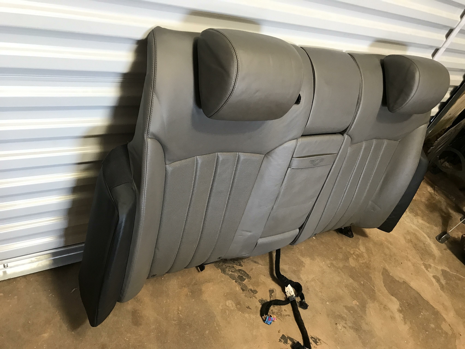 06 07 08 BENTLEY CONTINENTAL FLYING SPUR REAR SEAT UPPER CUSHION OEM GRAY