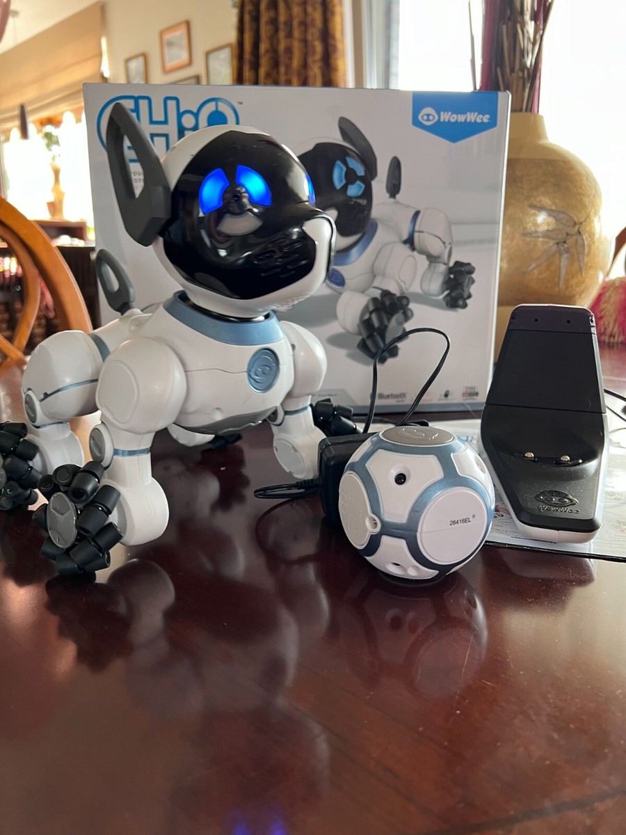 WowWee CHiP  ロボット犬　チップ WowWee CHiP: The smart and lovable robot dog.