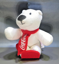 Coca Cola B&auml;r Eisb&auml;r "SCHLITTEN" = PB14SN-FEB-15 / Stofftier Pl&uuml;sch 11cm hoch.