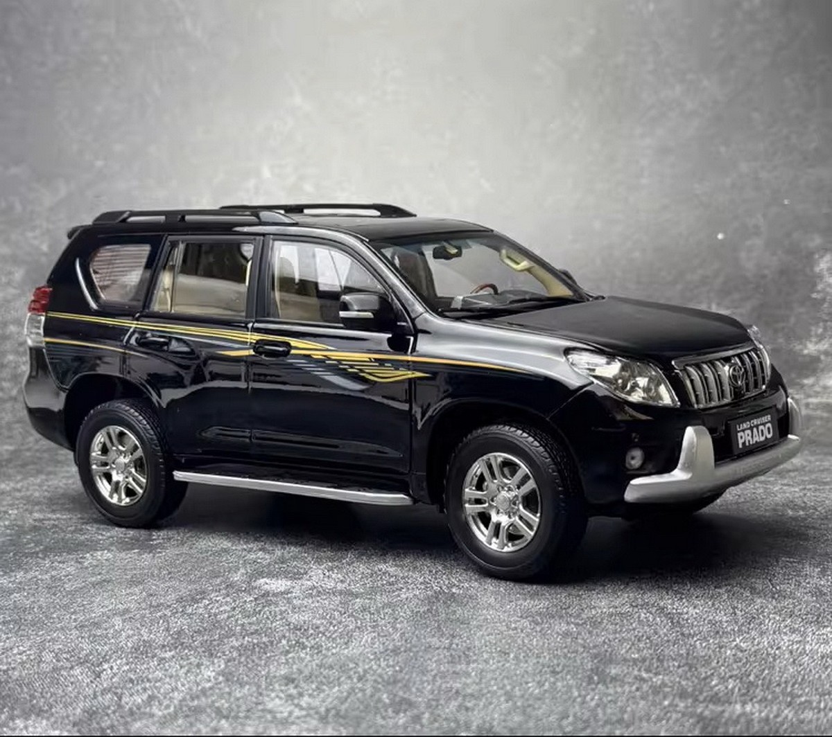 1/18 Scale Toyota Land Cruiser Prado Black With Decal Diecast Car