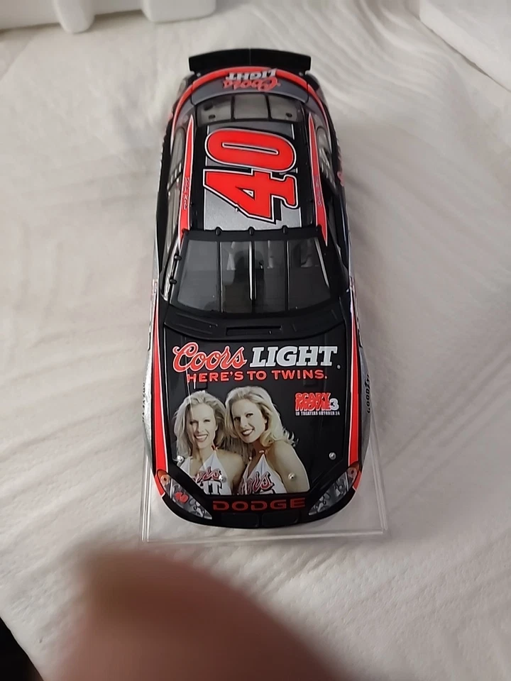 Action Sterling Marlin No40 2003 Scary Movie 3 Coors Light 1:24 товарный вагон - Изображение 4 из 4