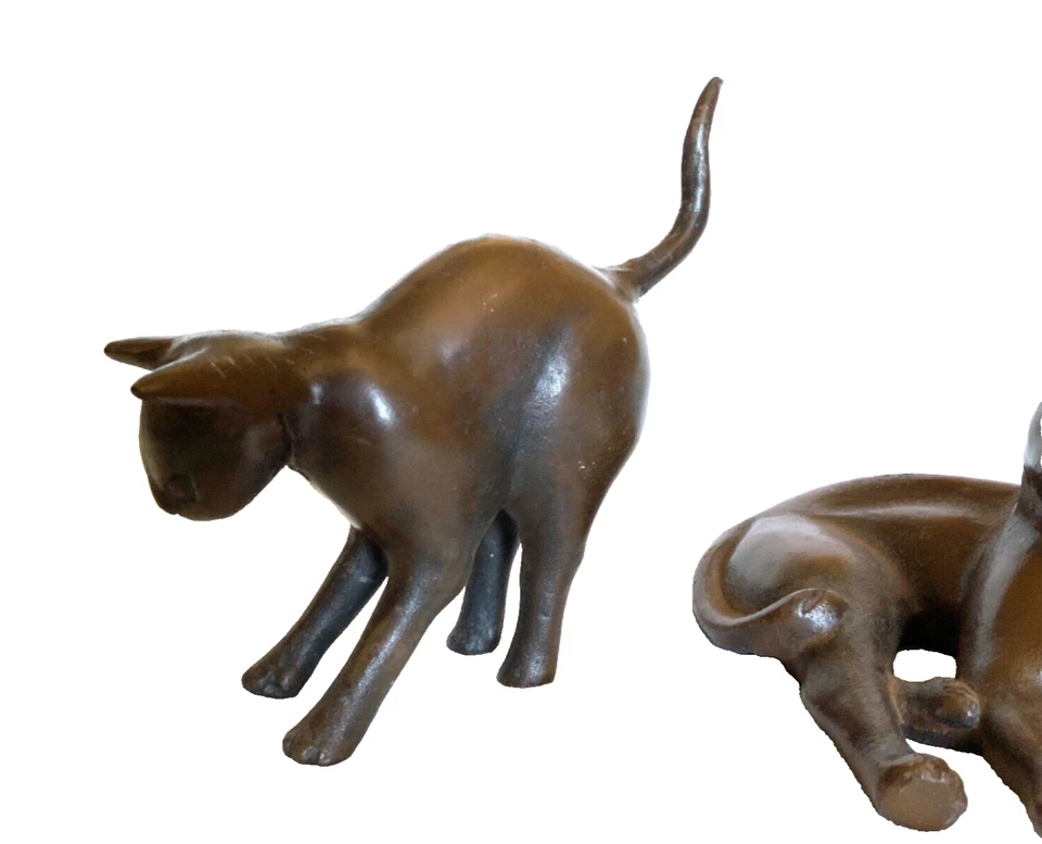 Lote de 2 estatuas de gato de hierro fundido de bronce japonés marca monte Fuji Foto 4 de 4
