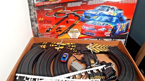 Nascar 500 legends series Slot Car Race Set - Picture 2 of 7