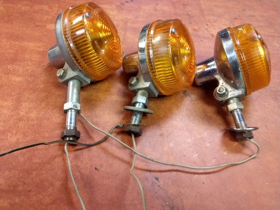 Piscas-piscas de seta Kawasaki KZ400 - Imagem 2 de 4