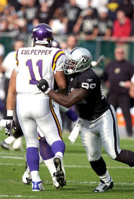 #ad Daunte Culpepper Minnesota Vikings gets his pass off under pressur Old Photo AU $9.00