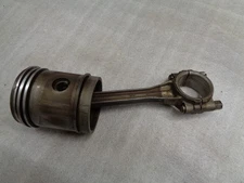 JOHN DEERE UNSTYLED AND EARLY B. PISTON B1349R-0.45 OVERSIZED AND CONECTING ROD