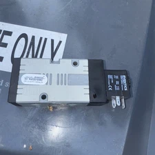 NEW AVENTICS R432016582 PNEUMATIC VALVE