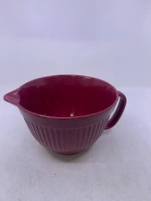 MAROON PLASTIC RIBBED BATTER BOWL.