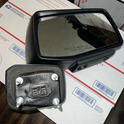 2019-2024 GMC Sierra 1500 RH  Passenger Side Door Mirror Turn Signal 16-Pin