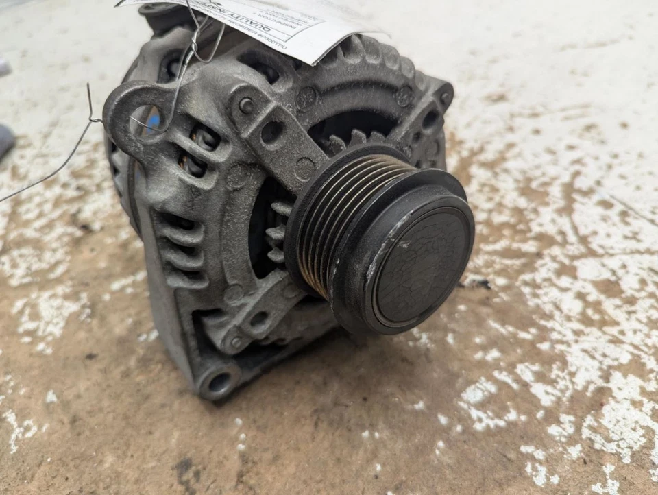 Alternador 220 Amp Opt KW5 o Khb se adapta a camioneta Sierra 2500 15-16 796037 Foto 2 de 4