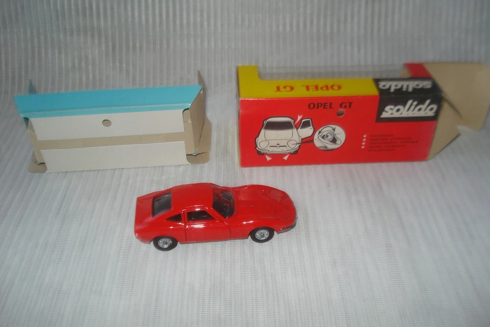 SOLIDO 171 : Opel GT rouge phares amovibles - avec boîte d'origine - Photo 4/4
