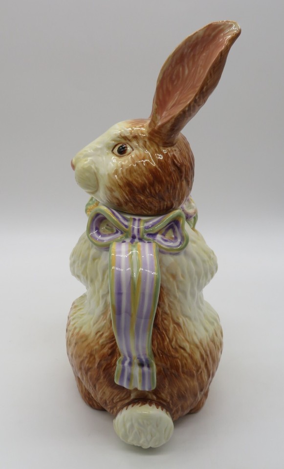 Longaberger Bunny Rabbit 3D molded Tea Pot Multi Color Large Center
