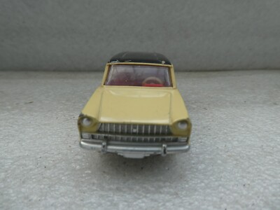 Dinky - Fiat 1800 Familiale - Dinky Toys Atlas  N°548  - 1/43  Encore Ss Blister 1886744757