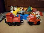 Lot 26 Piece 2006 Fisher Price Geo Trax Train Wrecker Signs Cars Dozer — photo 4