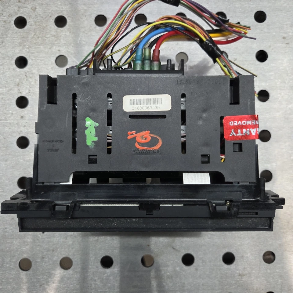 Mercury Grand Marquis Crown Vic 1998-2011 calentador de aire acondicionado control de temperatura climático Foto 3 de 4